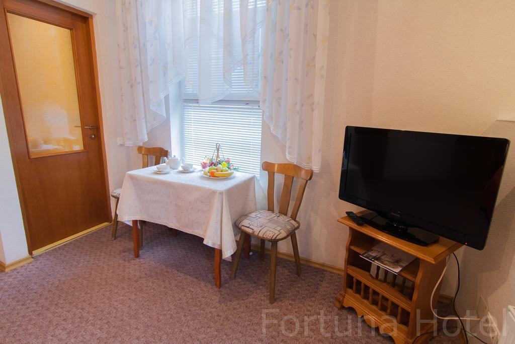 Fortuna Hotel تشيسيناو المظهر الخارجي الصورة