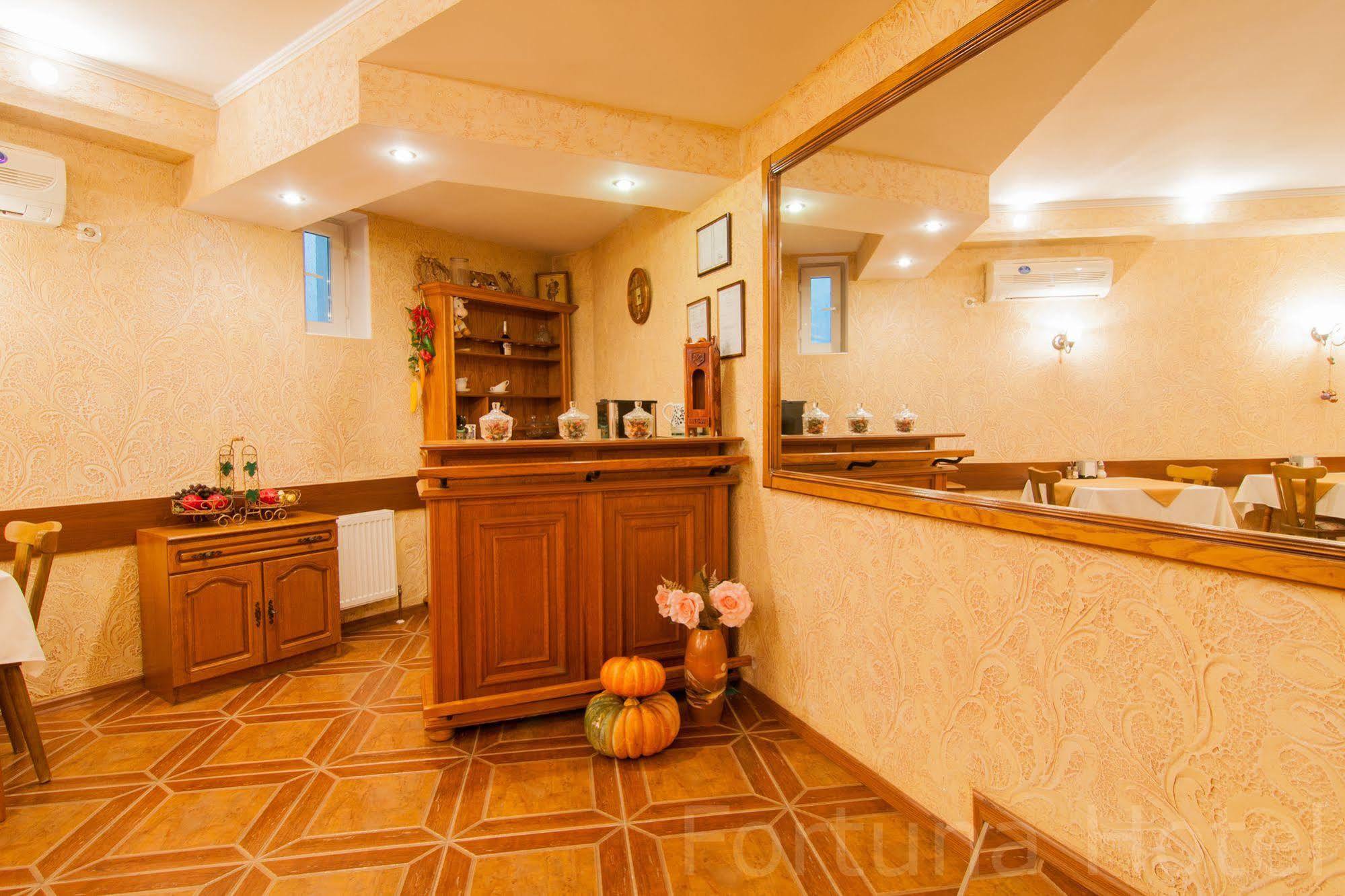 Fortuna Hotel تشيسيناو المظهر الخارجي الصورة